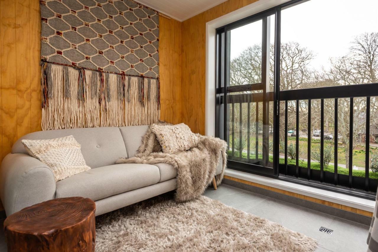 Penthouse With Park View Leilighet Christchurch Eksteriør bilde